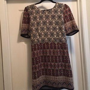 Short sleeve shift dress