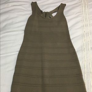 Dress super cute on. Wore it once.