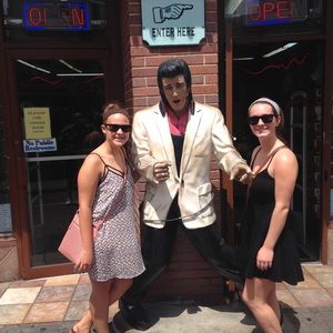 Meet your Posher, Kelly