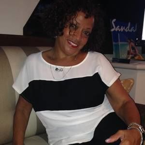 Meet your Posher, Deborah