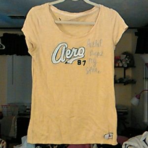 Aeropostale crew neck t-shirt yellow