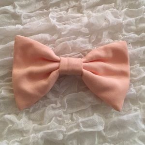 American apparel bow hair clip