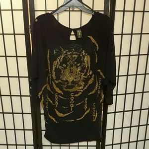 Coogi cold shoulder tunic top