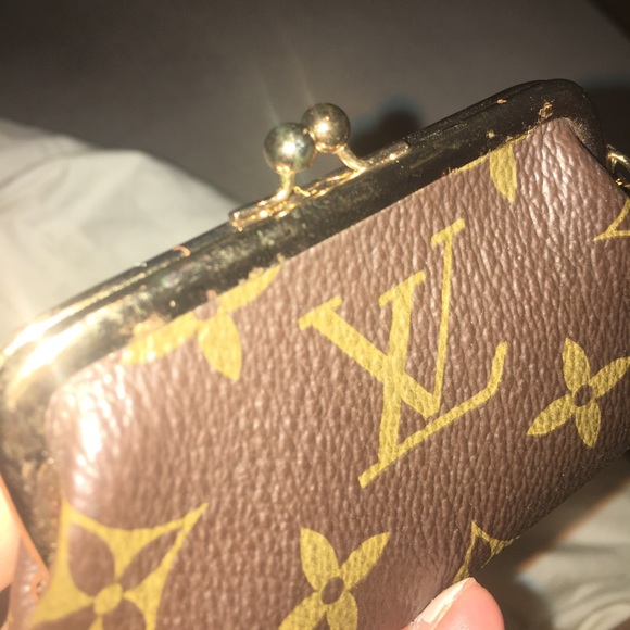 Louis Vuitton VINTAGE KISS LOCK coin purse - Picture 4 of 4