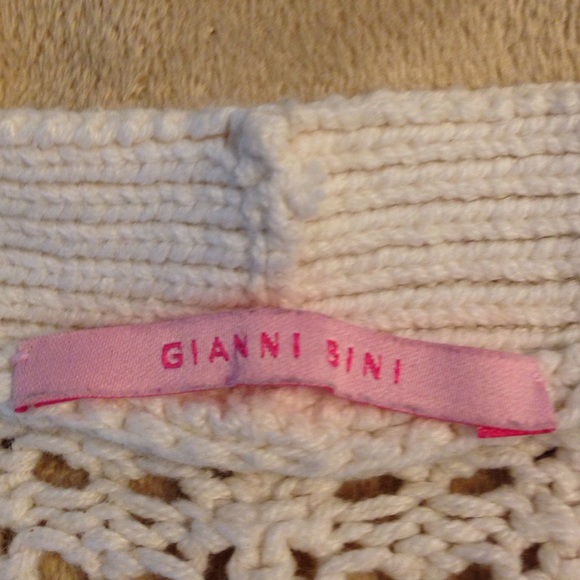 Sweater - Picture 4 of 4