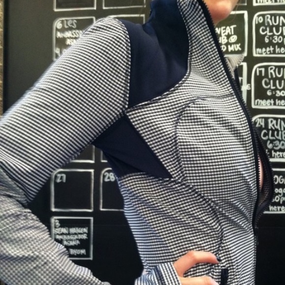 Lululemon Forme Jacket- Navy and White Size 6