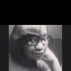 Meet your Posher, Ena