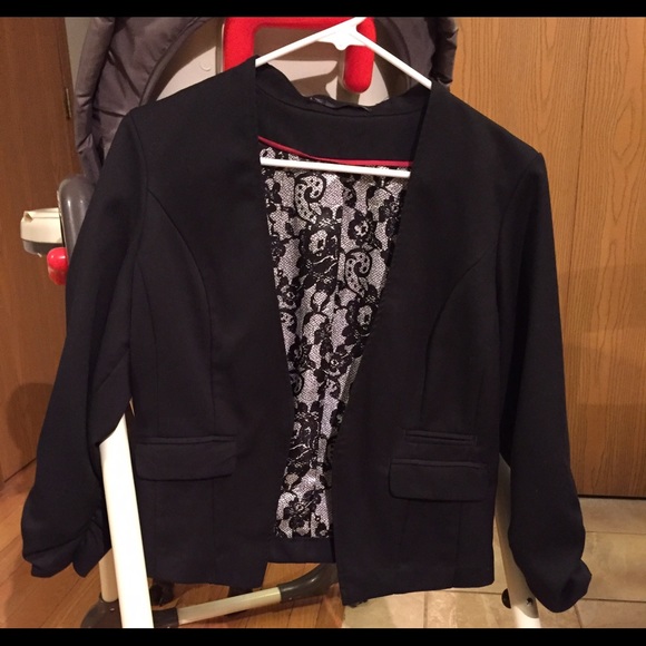 Maurice's black blazer