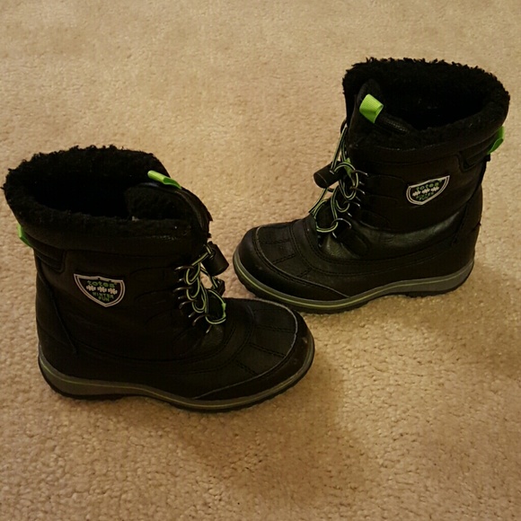 *SOLD * Boy's size 12 totes winter boots - Picture 4 of 4