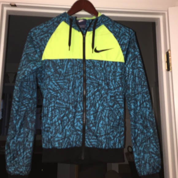 Nike windbreaker jacket