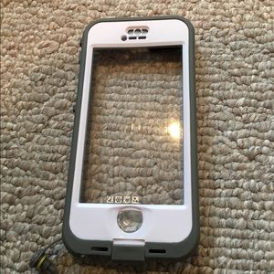 iPhone 5/5s White Life Proof Case
