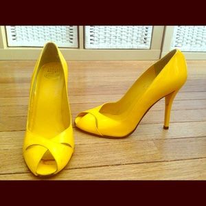 Stuart Weitzman patent yellow peep toe heels