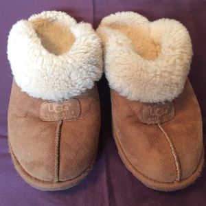 ugg dakota floral grunge womens chestnut ugg dakota floral grunge womens chestnut