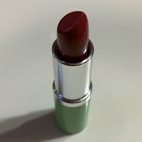 Clinique Lipstick- A Different Grape