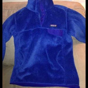 Blue Patagonia re tool fleece. Cheaper on M app
