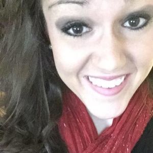 Meet your Posher, Holly