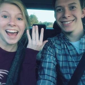 Meet your Posher, Casey