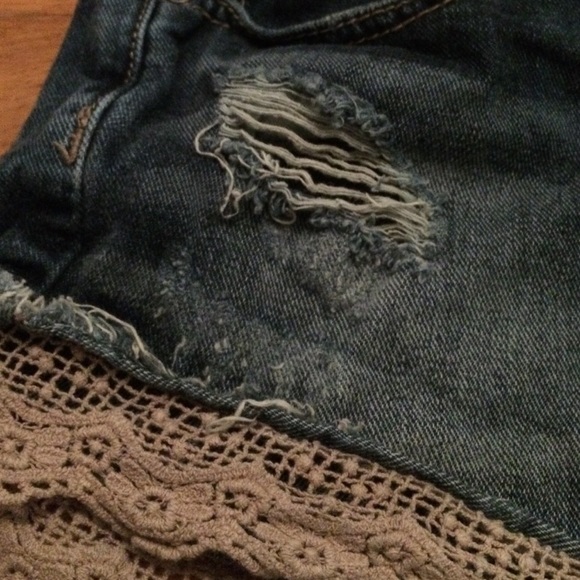 size 24(or size 0-2) free people jean shorts. - Picture 4 of 4