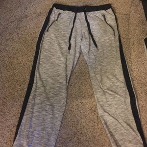 Converse one star joggers.