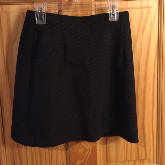Short pin stripped skirt