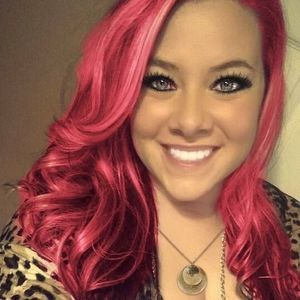 Meet your Posher, Hailey