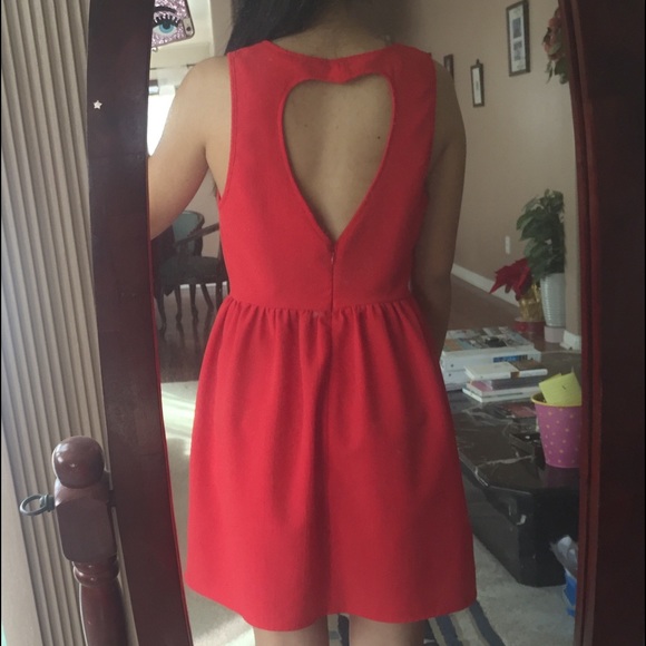 Valentine's Day H❤️ART Cutout Dress - Picture 4 of 4