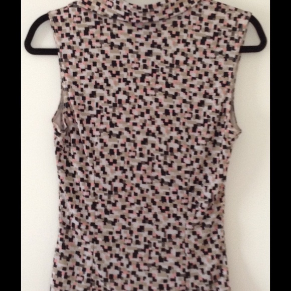 BCBG Stretchy fitted top. - Picture 2 of 4