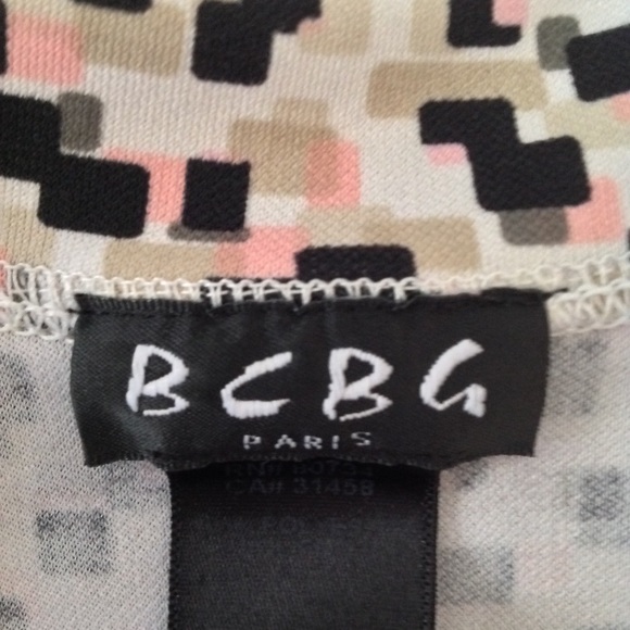 BCBG Stretchy fitted top. - Picture 3 of 4