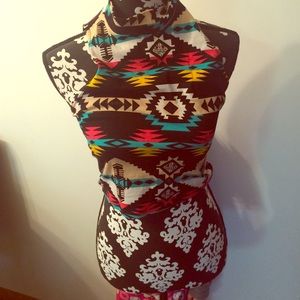 NWOT Aztec print mock turtleneck crop top