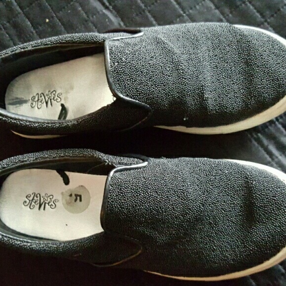 Stevies Slip-ons