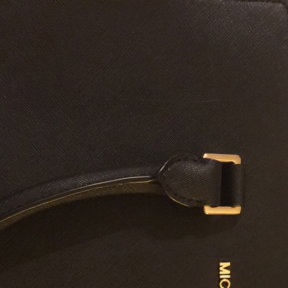 ◾️SOLD!◾️Michael Kors Selma Saffiano Large Satchel - Picture 4 of 4