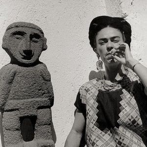 Meet your Posher, Lesly