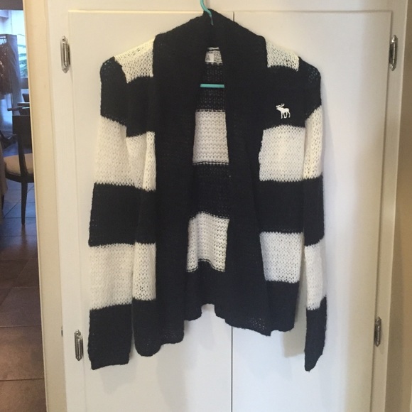 A&F kids size S