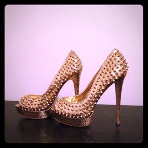 Awwsome - Steve Madden