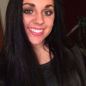 Meet your Posher, Sierra