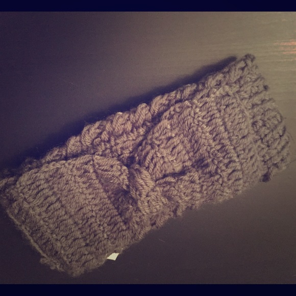 Knit Bow Headband - Picture 1 of 2