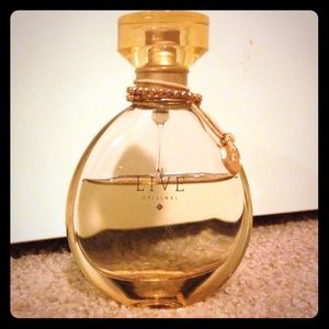 AE Live Perfume
