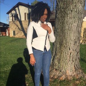 Meet your Posher, Danya