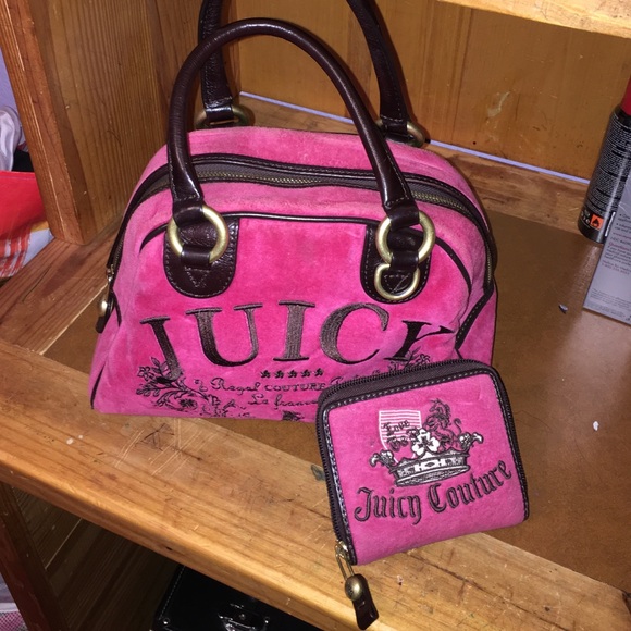 A cloth like purse
