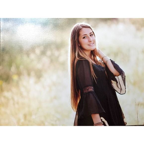 Meet your Posher, Mckenna - Picture 1 of 1