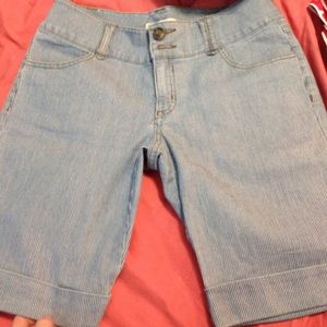 Incredibly comfy CAbi jean shorts