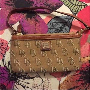 Dooney & Bourke wristlet