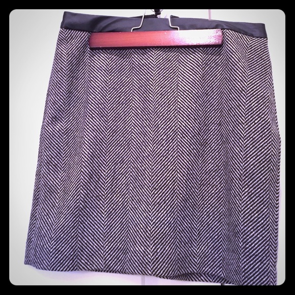 Banana Republic tweed mini skirt