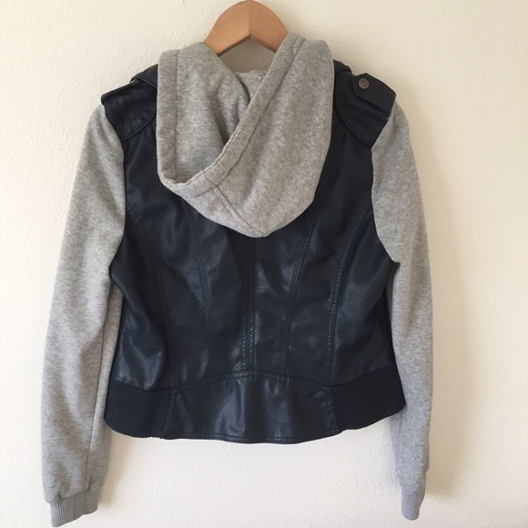 Tilly's Leather Jacket - Picture 3 of 4