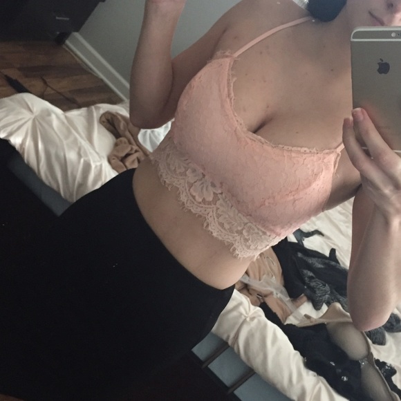 Missguided Baby pink lace bralet