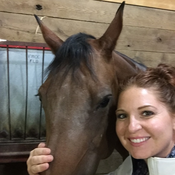 Meet your Posher, Larae - Picture 1 of 1