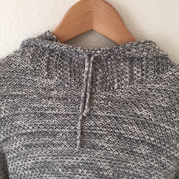 Urban Outfitters Knit Sweater - Picture 3 of 4