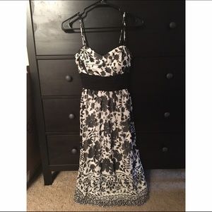 Black House White Market Strapless Dress