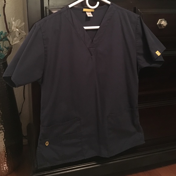 Wonder Wink navy blue scrub set