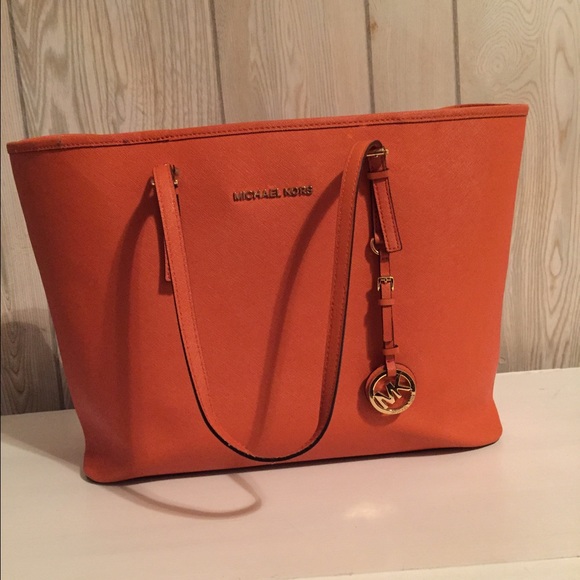 MICHAEL KORS JET SET TOTE✨ - Picture 2 of 4